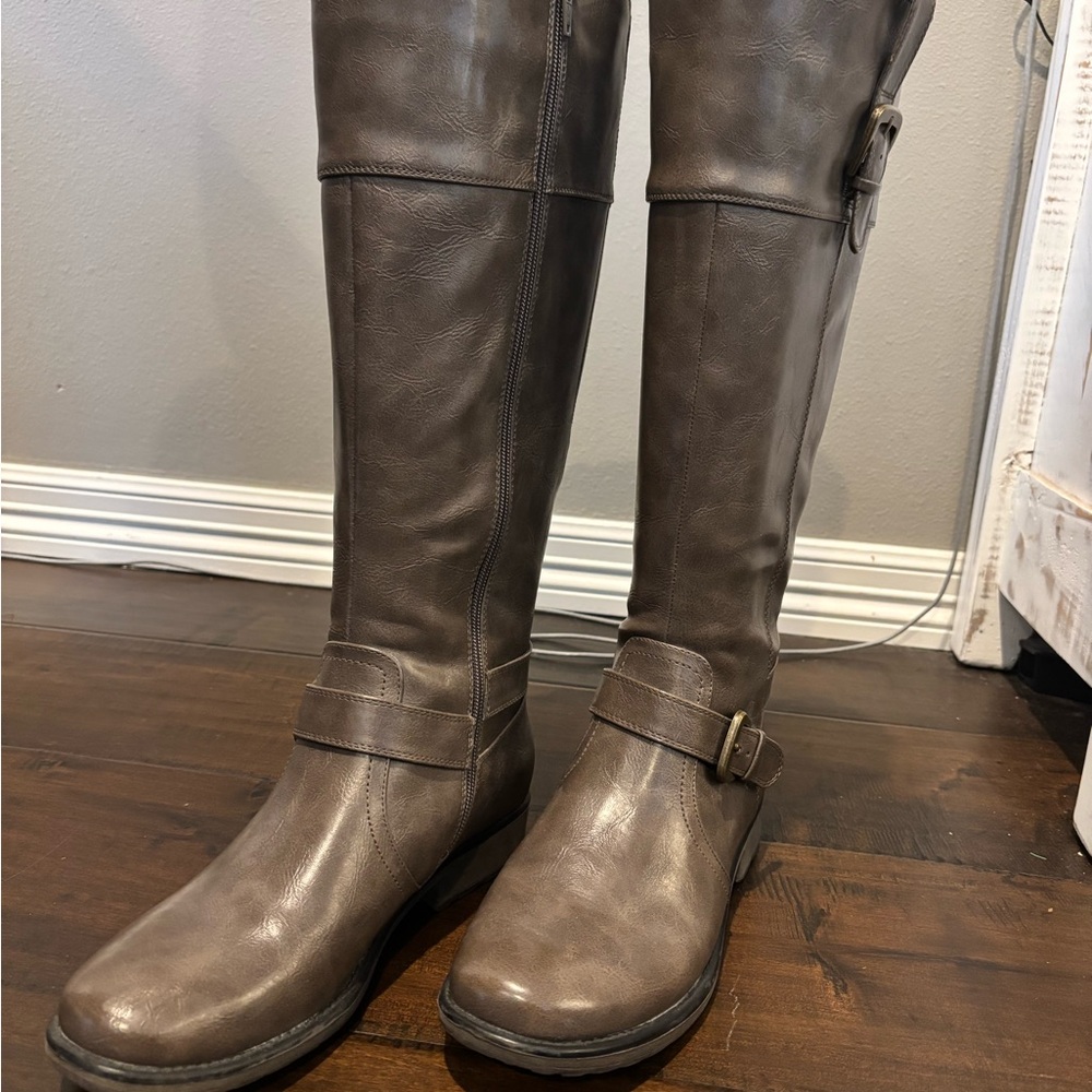 Women's Tall Brown Leather Boots